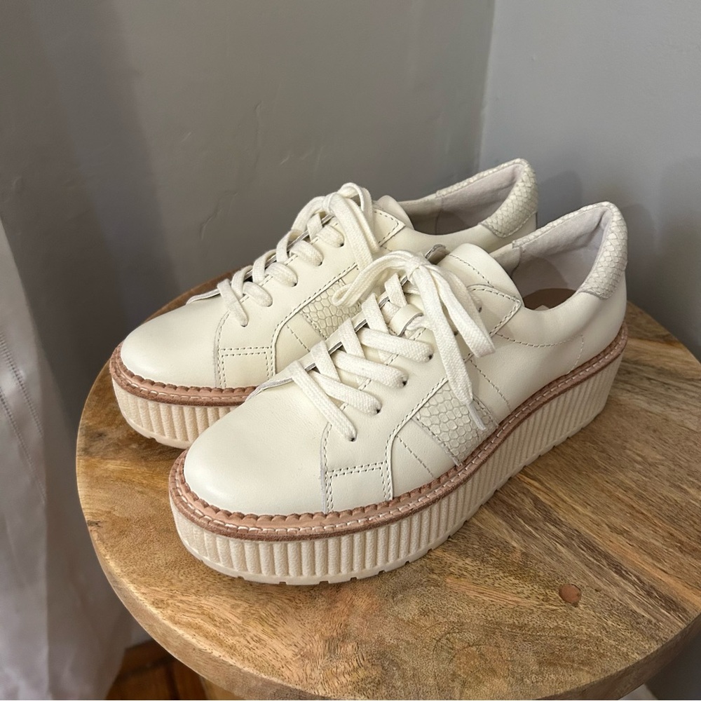 Dolce Vita Cream Platform Sneakers - Picture 4 of 12